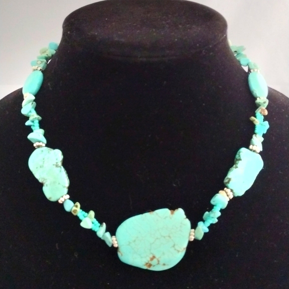 Artisan Jewelry - Turquoise And Dyed Howlite Natural Stones BEACHY VACAY VIBES Choker Necklace